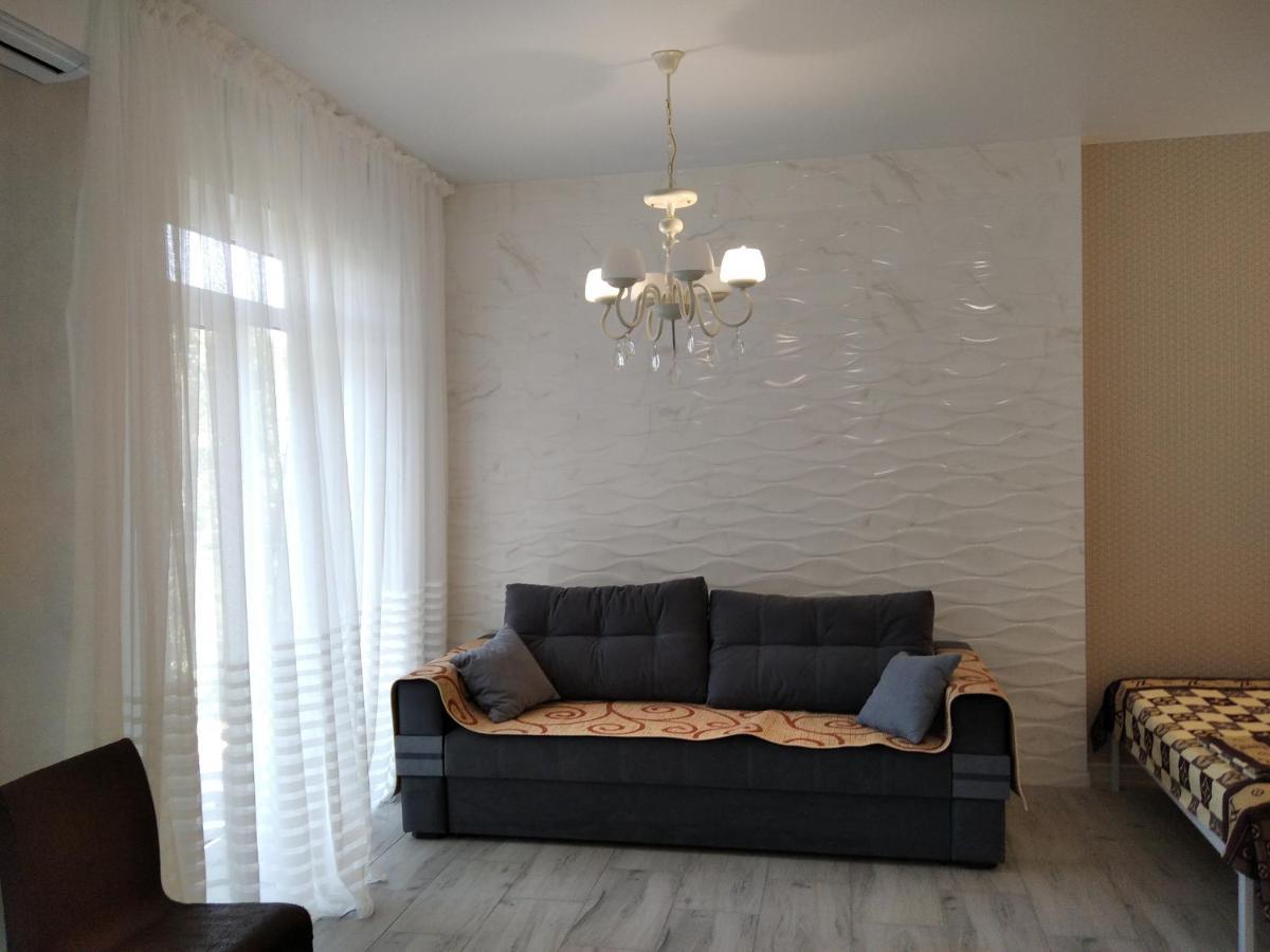 Apartmán Korfu Next To The Beach And Sea Oděsa Exteriér fotografie